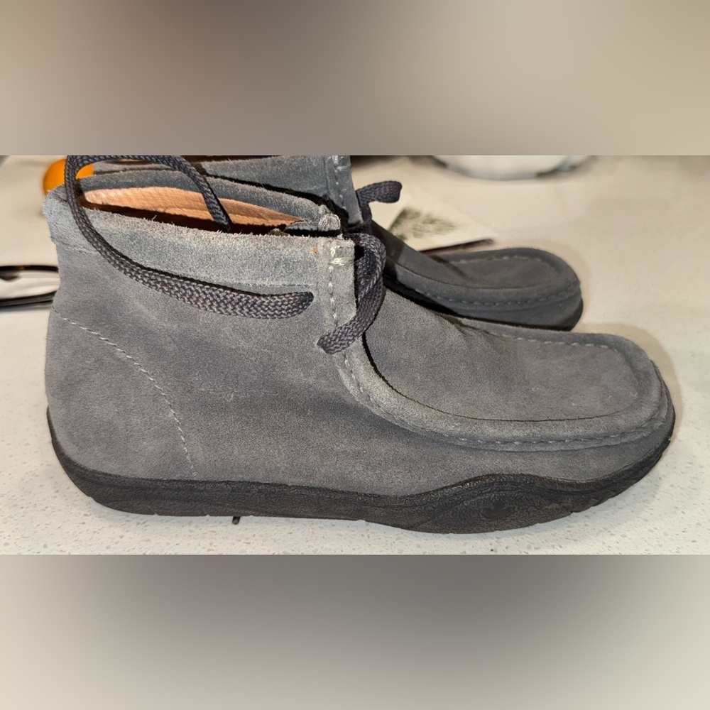 Roots Women's 8 Suede Windsor Chukka Boots (Grey) - Picture 2 of 5